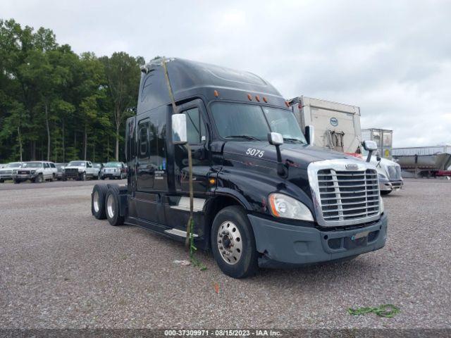  Salvage Freightliner Cascadia 125