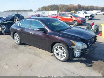  Salvage Nissan Maxima