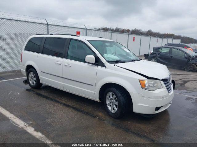  Salvage Chrysler Town & Country