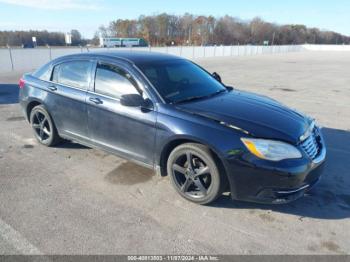  Salvage Chrysler 200