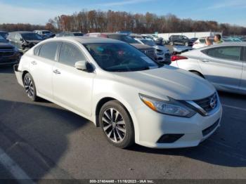  Salvage Nissan Altima