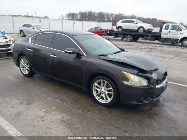  Salvage Nissan Maxima