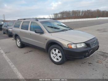  Salvage Volvo V70