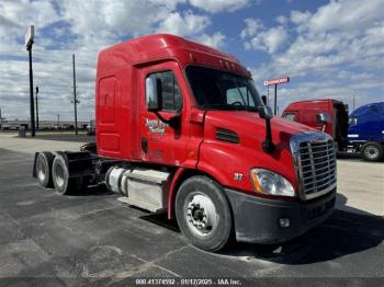  Salvage Freightliner Cascadia 113