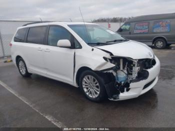  Salvage Toyota Sienna