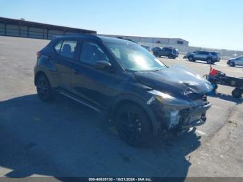  Salvage Nissan Kicks