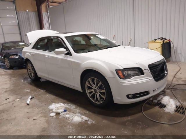  Salvage Chrysler 300