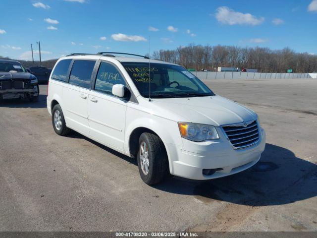  Salvage Chrysler Town & Country