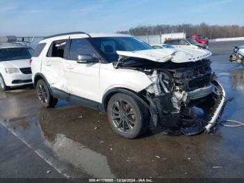  Salvage Ford Explorer