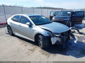  Salvage Toyota Camry