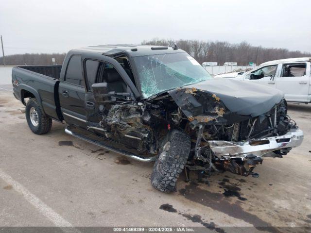  Salvage Chevrolet Silverado 2500