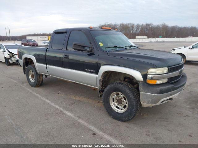  Salvage Chevrolet Silverado 2500