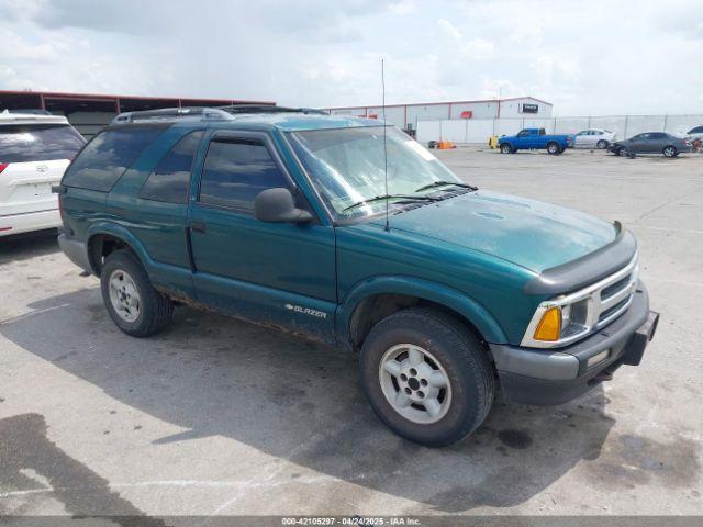  Salvage Chevrolet Blazer