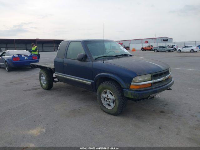  Salvage Chevrolet S-10