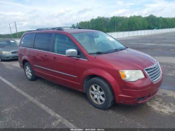  Salvage Chrysler Town & Country