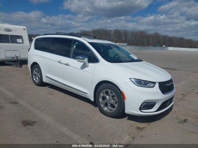  Salvage Chrysler Pacifica