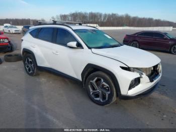  Salvage Hyundai TUCSON