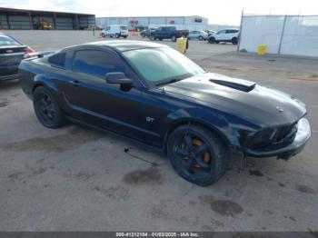  Salvage Ford Mustang