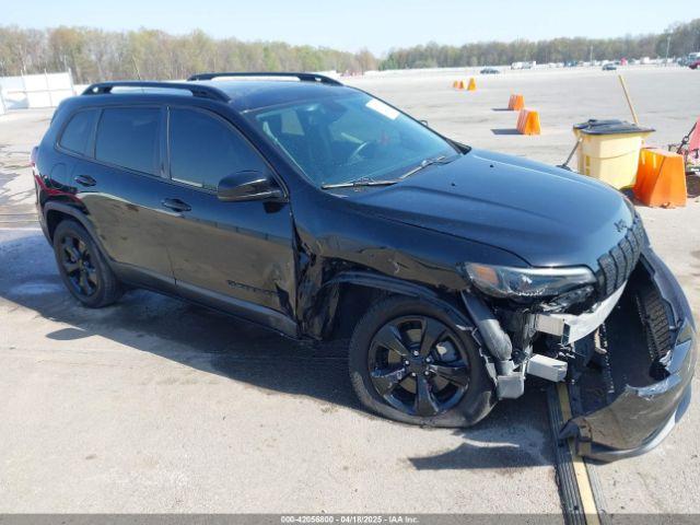  Salvage Jeep Cherokee