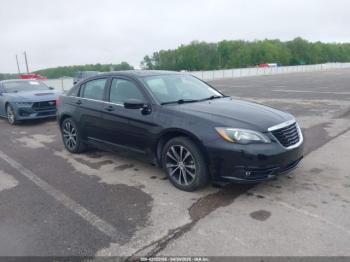  Salvage Chrysler 200