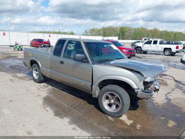  Salvage Chevrolet S-10