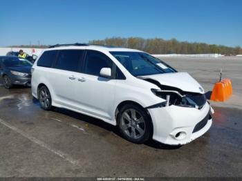  Salvage Toyota Sienna