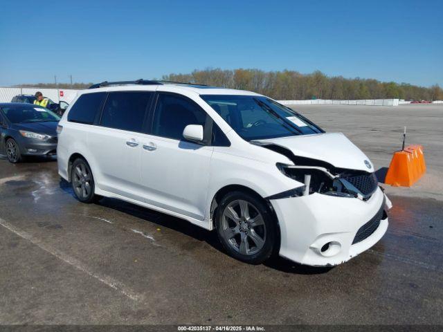  Salvage Toyota Sienna