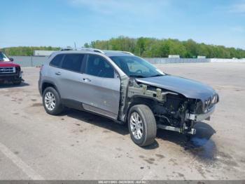  Salvage Jeep Cherokee