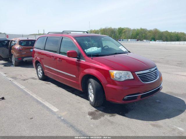  Salvage Chrysler Town & Country