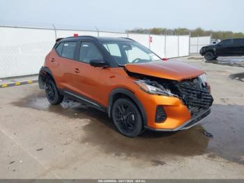  Salvage Nissan Kicks