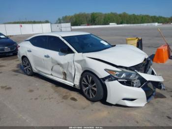  Salvage Nissan Maxima