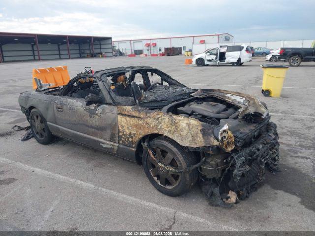  Salvage Ford Thunderbird