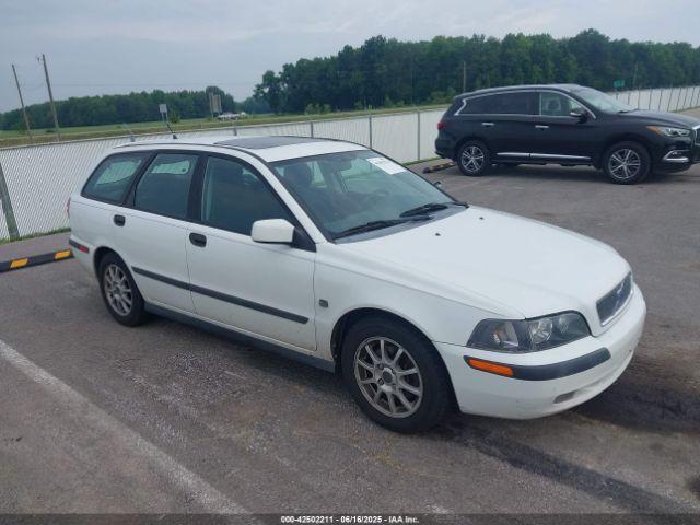  Salvage Volvo V40