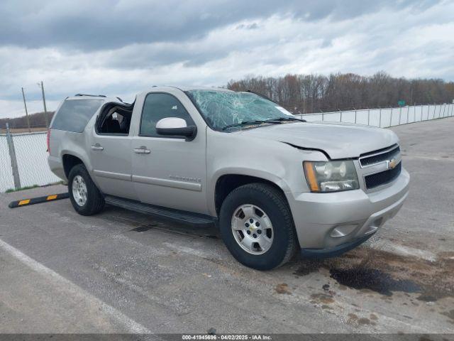  Salvage Chevrolet Suburban 1500
