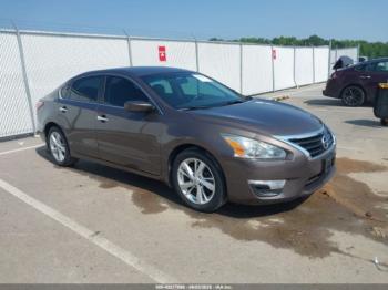  Salvage Nissan Altima