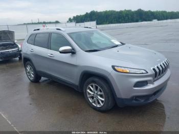  Salvage Jeep Cherokee