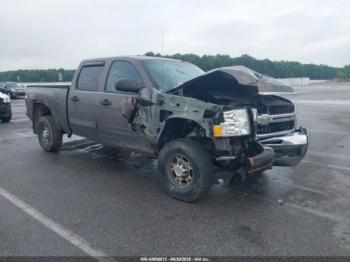  Salvage Chevrolet Silverado 2500