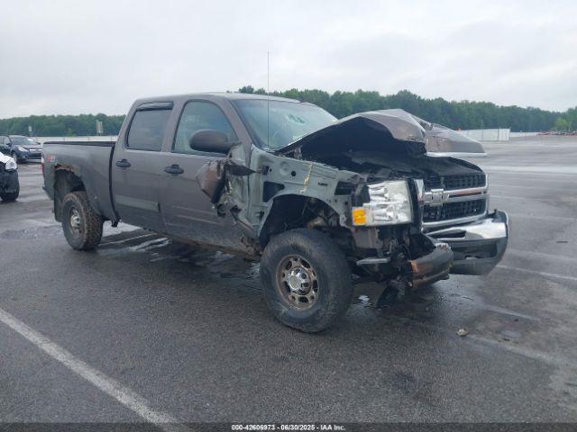  Salvage Chevrolet Silverado 2500