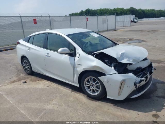  Salvage Toyota Prius