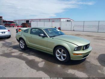  Salvage Ford Mustang