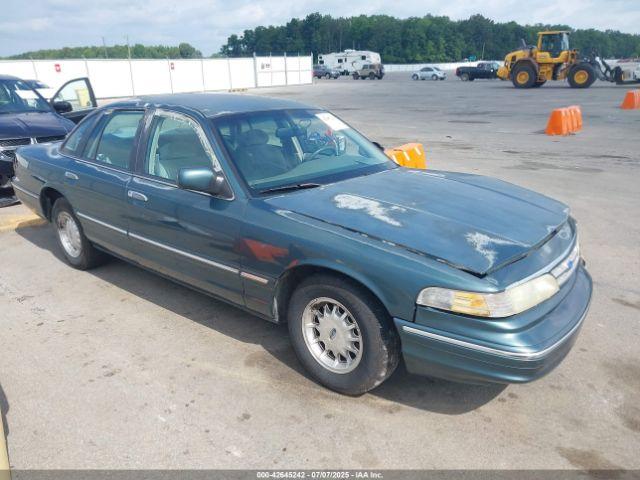  Salvage Ford Crown Victoria