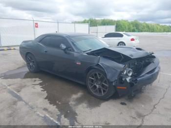  Salvage Dodge Challenger