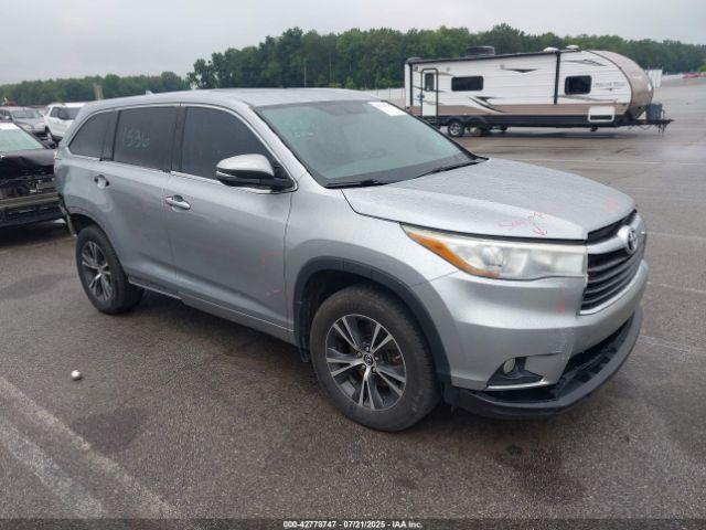  Salvage Toyota Highlander