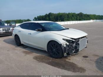  Salvage Nissan Maxima