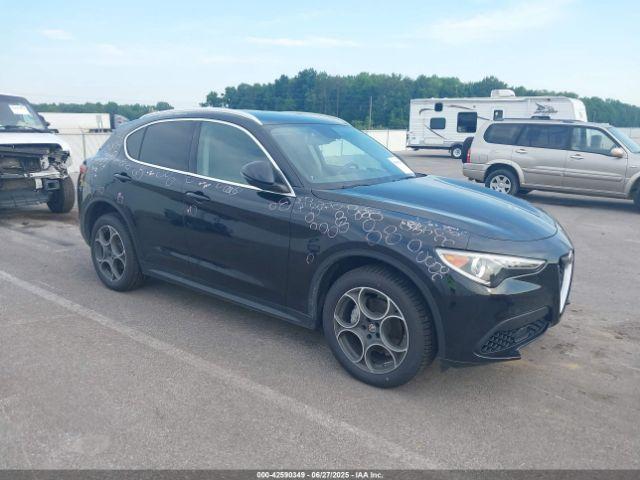  Salvage Alfa Romeo Stelvio