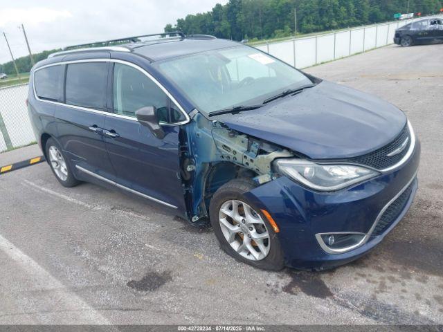 Salvage Chrysler Pacifica