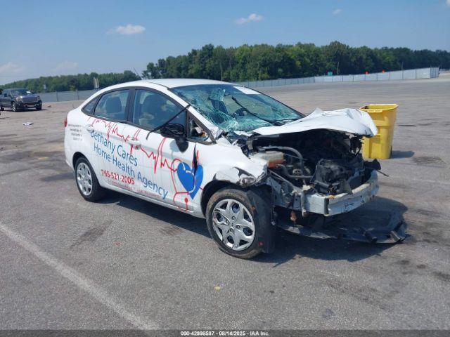  Salvage Ford Fiesta