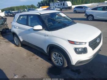  Salvage Hyundai VENUE