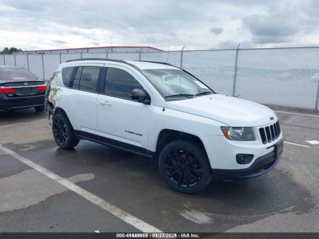  Salvage Jeep Compass