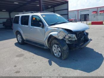  Salvage Nissan Pathfinder